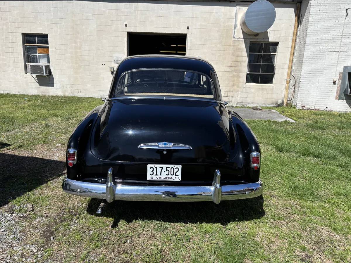 51-chevrolet-1951-black-4