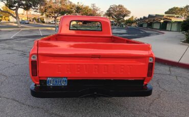 67-chevy-c-20-1967-orange-19