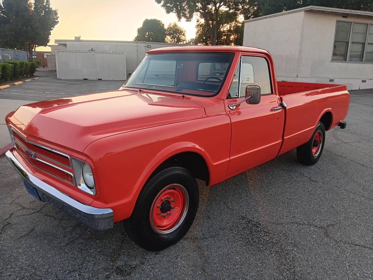 67-chevy-c-20-1967-orange-20