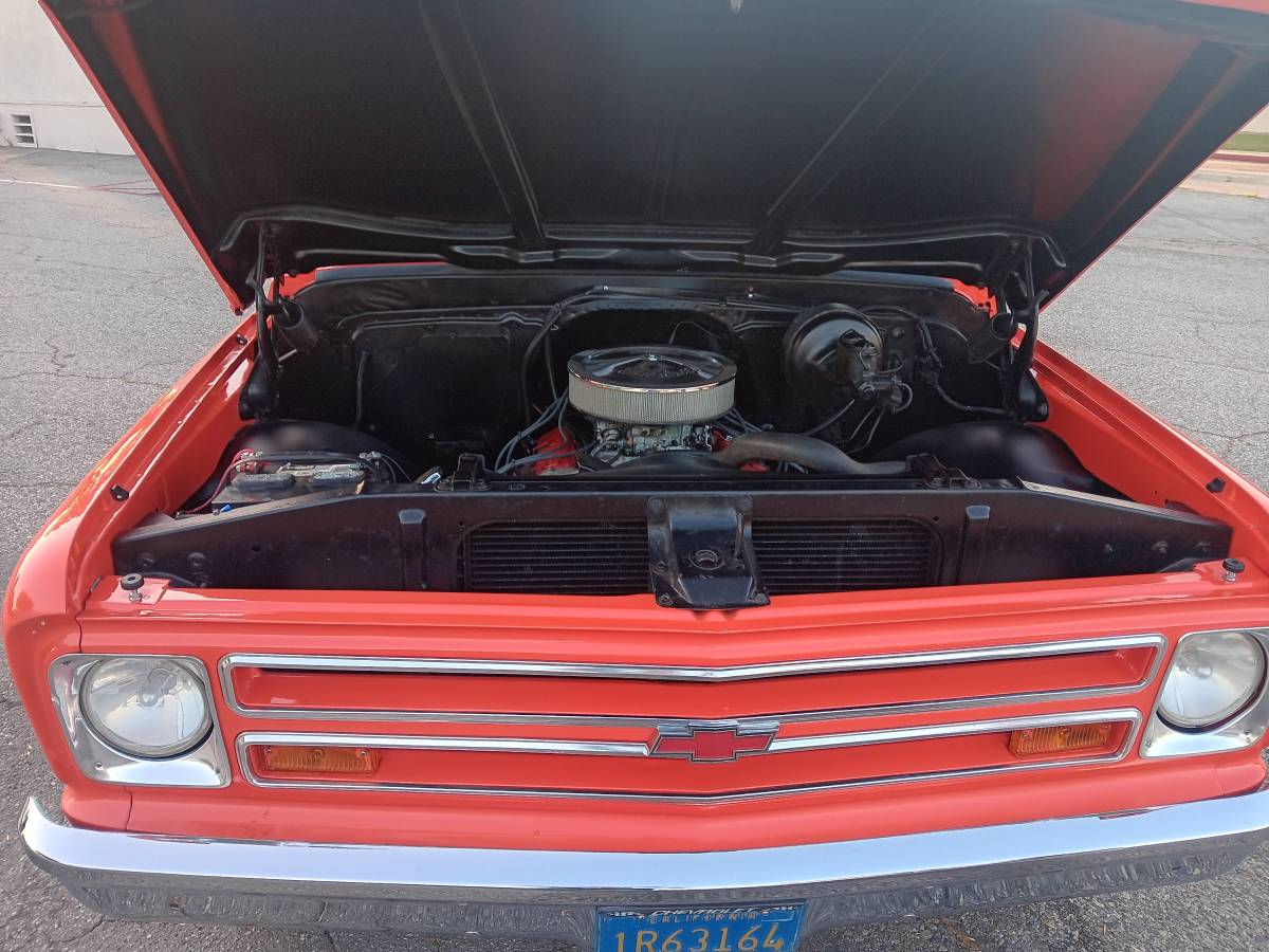 67-chevy-c-20-1967-orange-3