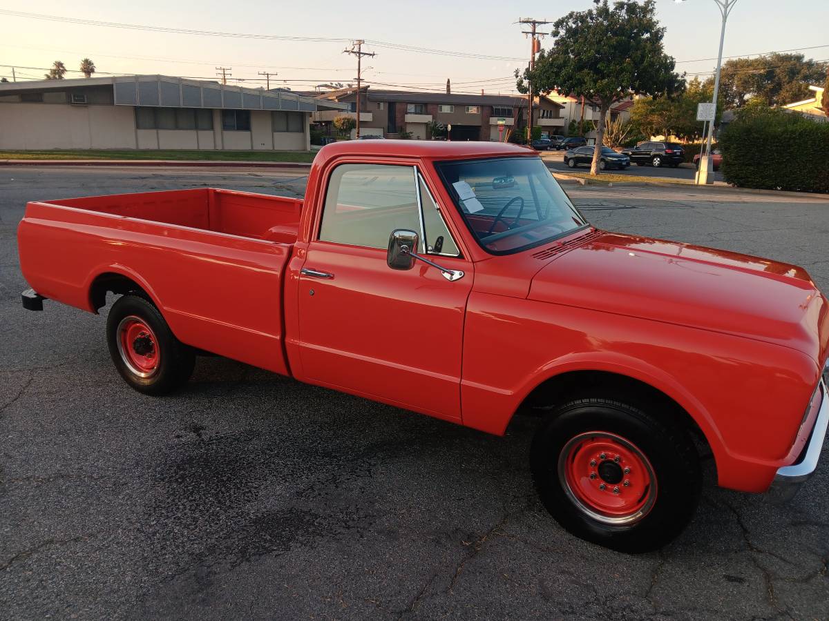 67-chevy-c-20-1967-orange-5