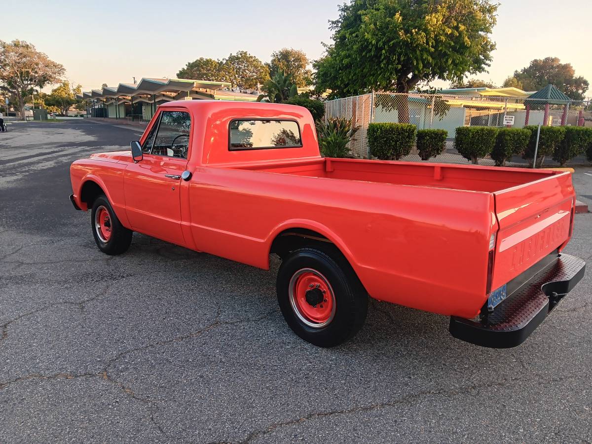 67-chevy-c-20-1967-orange-7