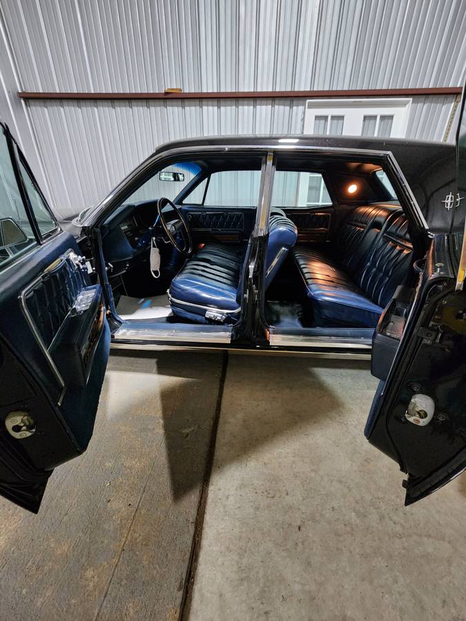 68-lincoln-continental-1968-black-13