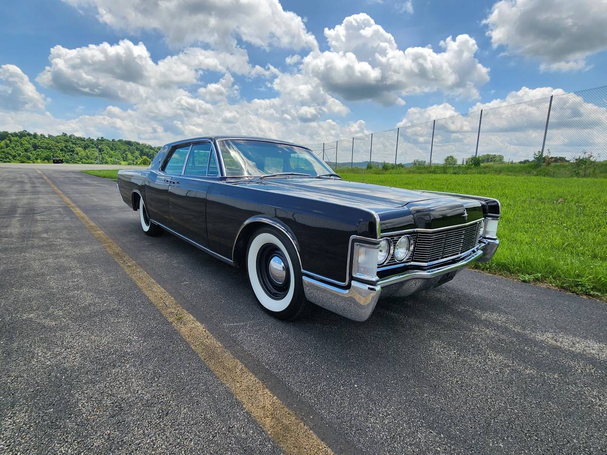 68-lincoln-continental-1968-black