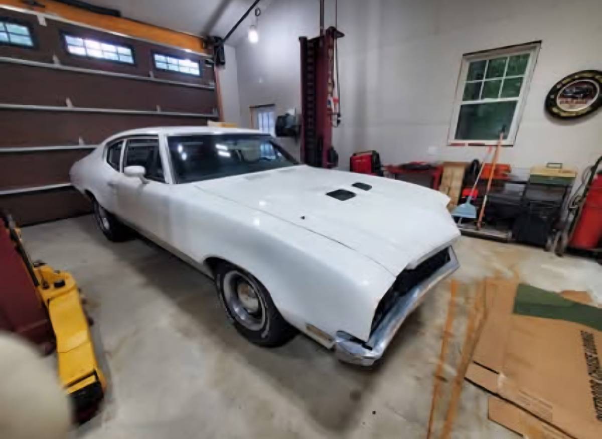 72-buick-skylark-1972-white-1