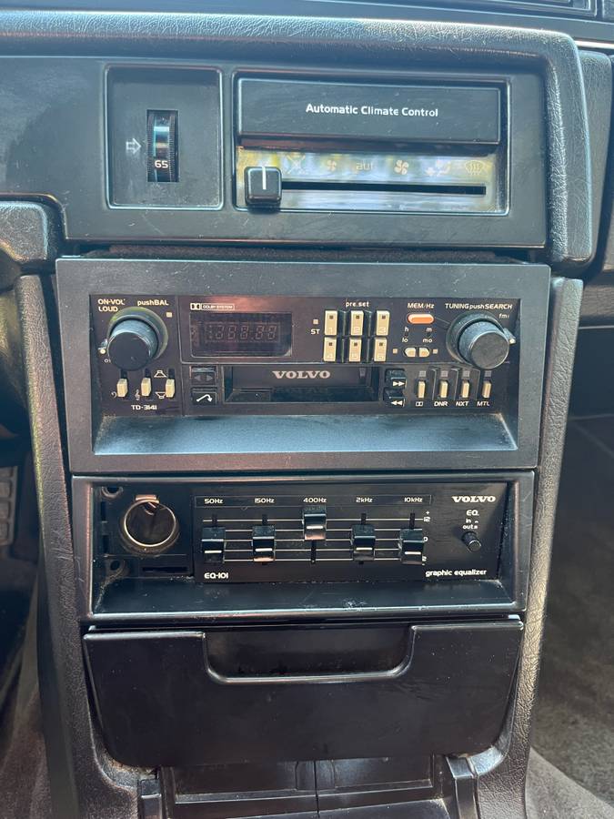 760-turbo-1985-blue-18