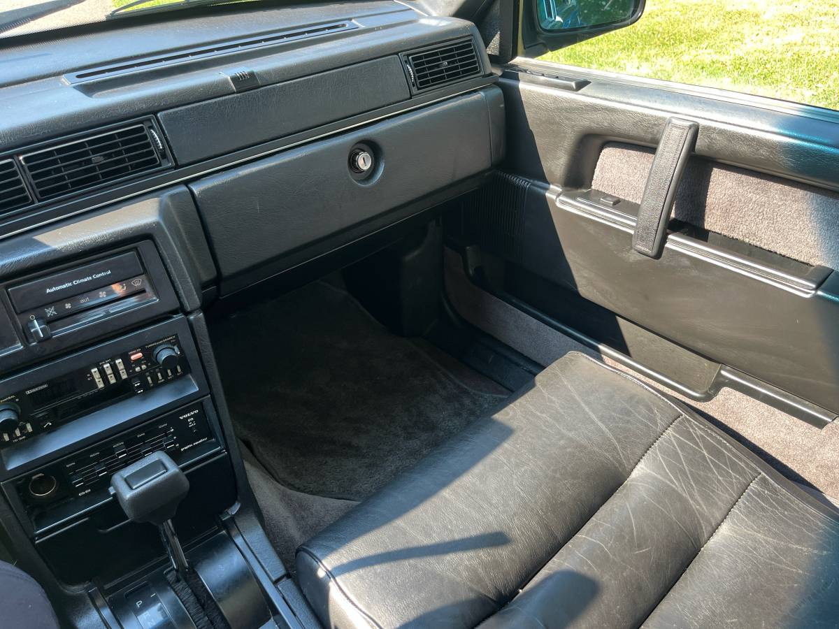 760-turbo-1985-blue-19