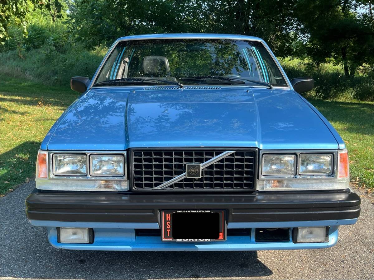 760-turbo-1985-blue-7