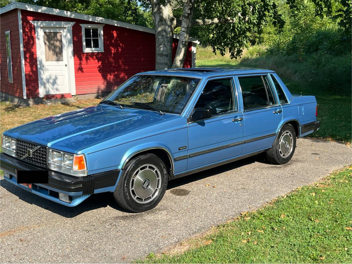 760-turbo-1985-blue-8