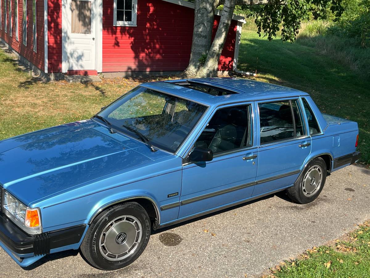 760-turbo-1985-blue
