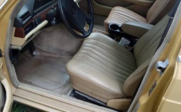 81-mercedes-300sd-4dr-diesel-1981-4