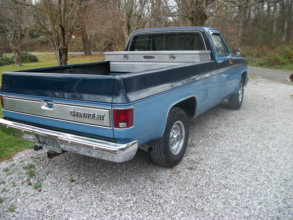 85-chevy-silverado-c20-1985-blue