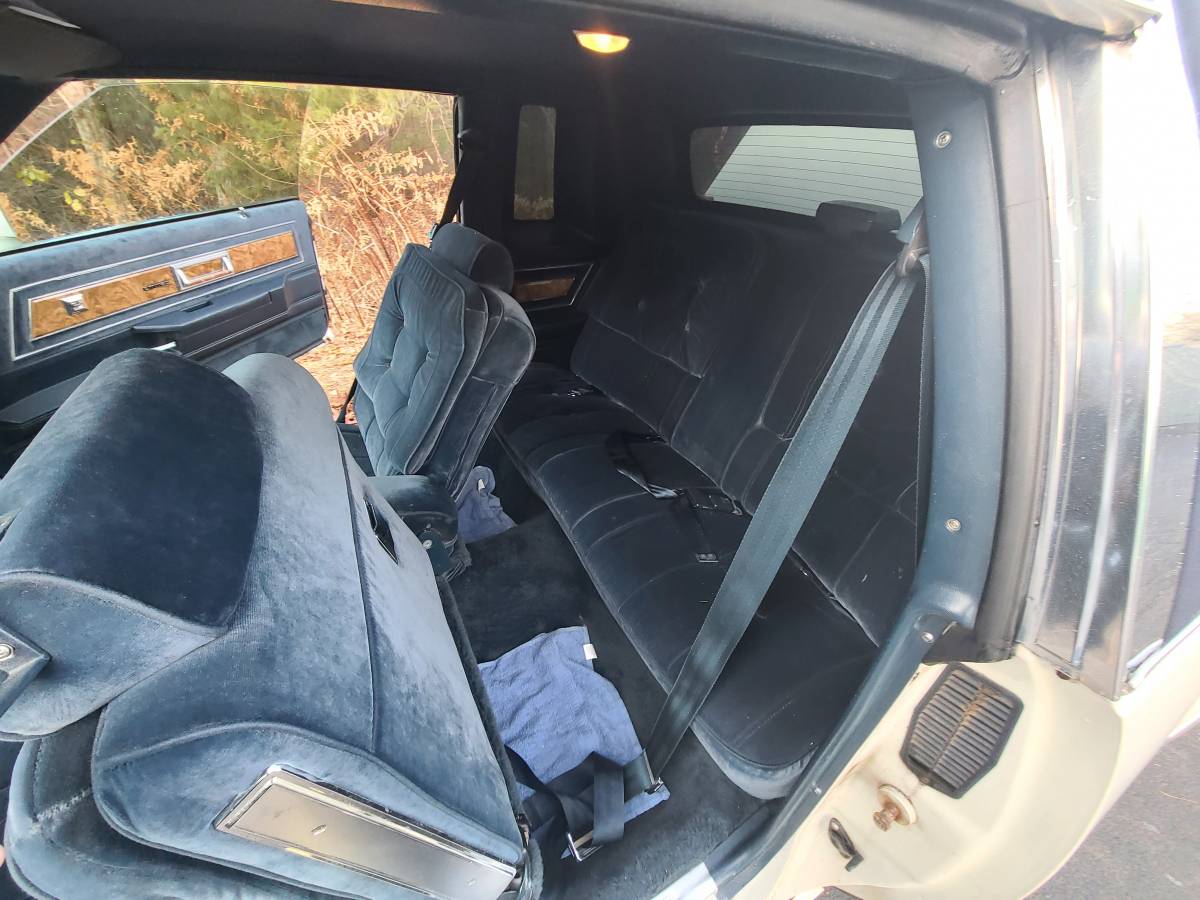 86-buick-regal-diesel-1986-white-15