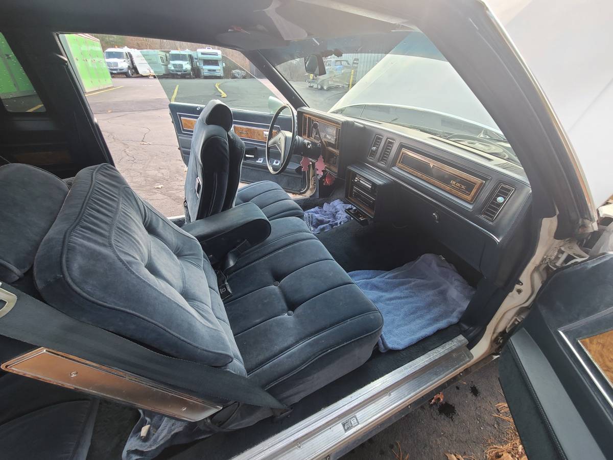 86-buick-regal-diesel-1986-white-16