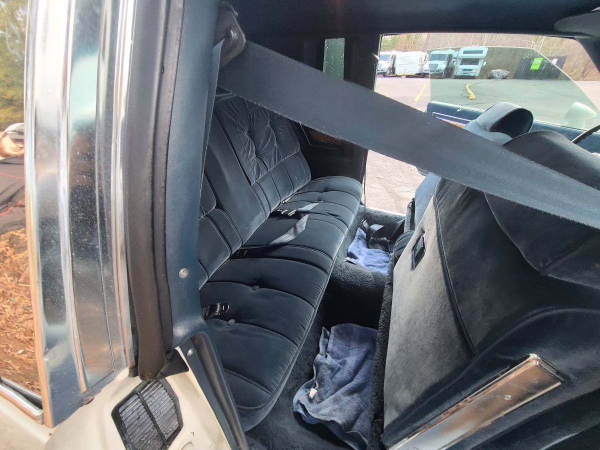 86-buick-regal-diesel-1986-white-17