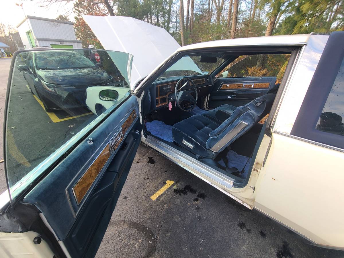 86-buick-regal-diesel-1986-white-19