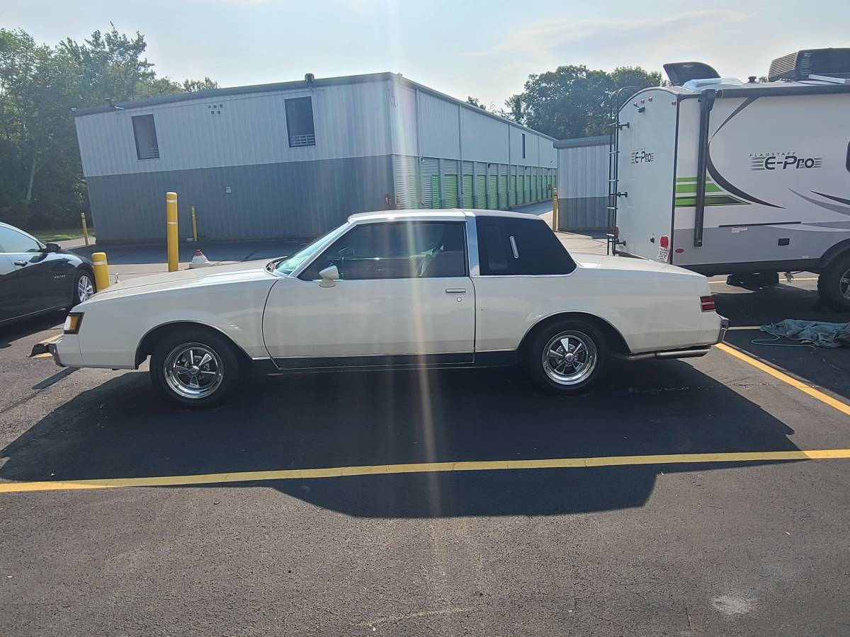 86-buick-regal-diesel-1986-white-3