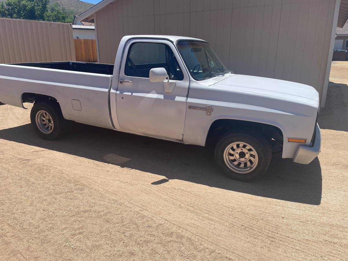 87-chevy-pickup-1987-white