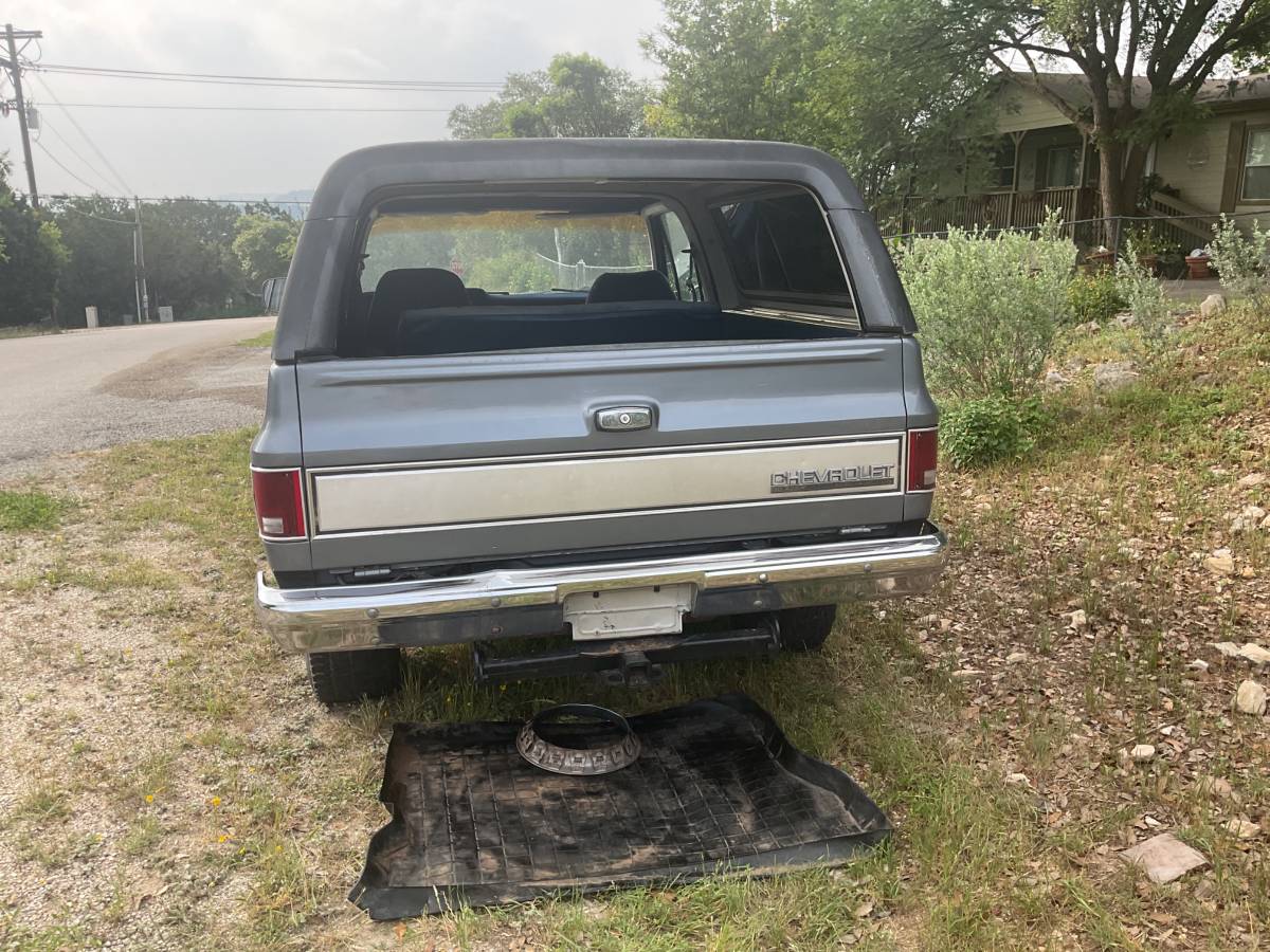 87-chevy-silverado-blazzer-1987-silver-1