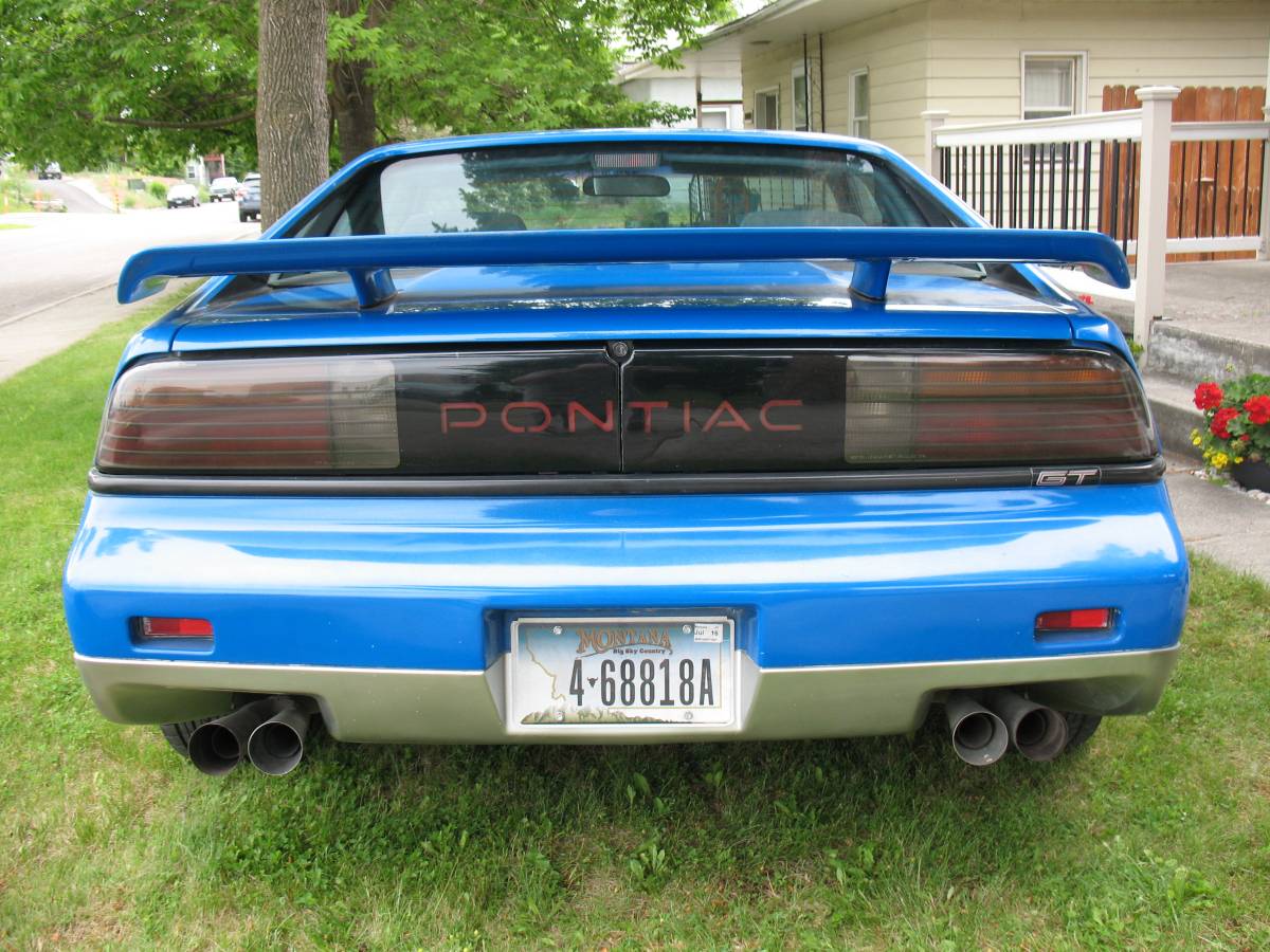 87-pontiac-fiero-1987-blue-3
