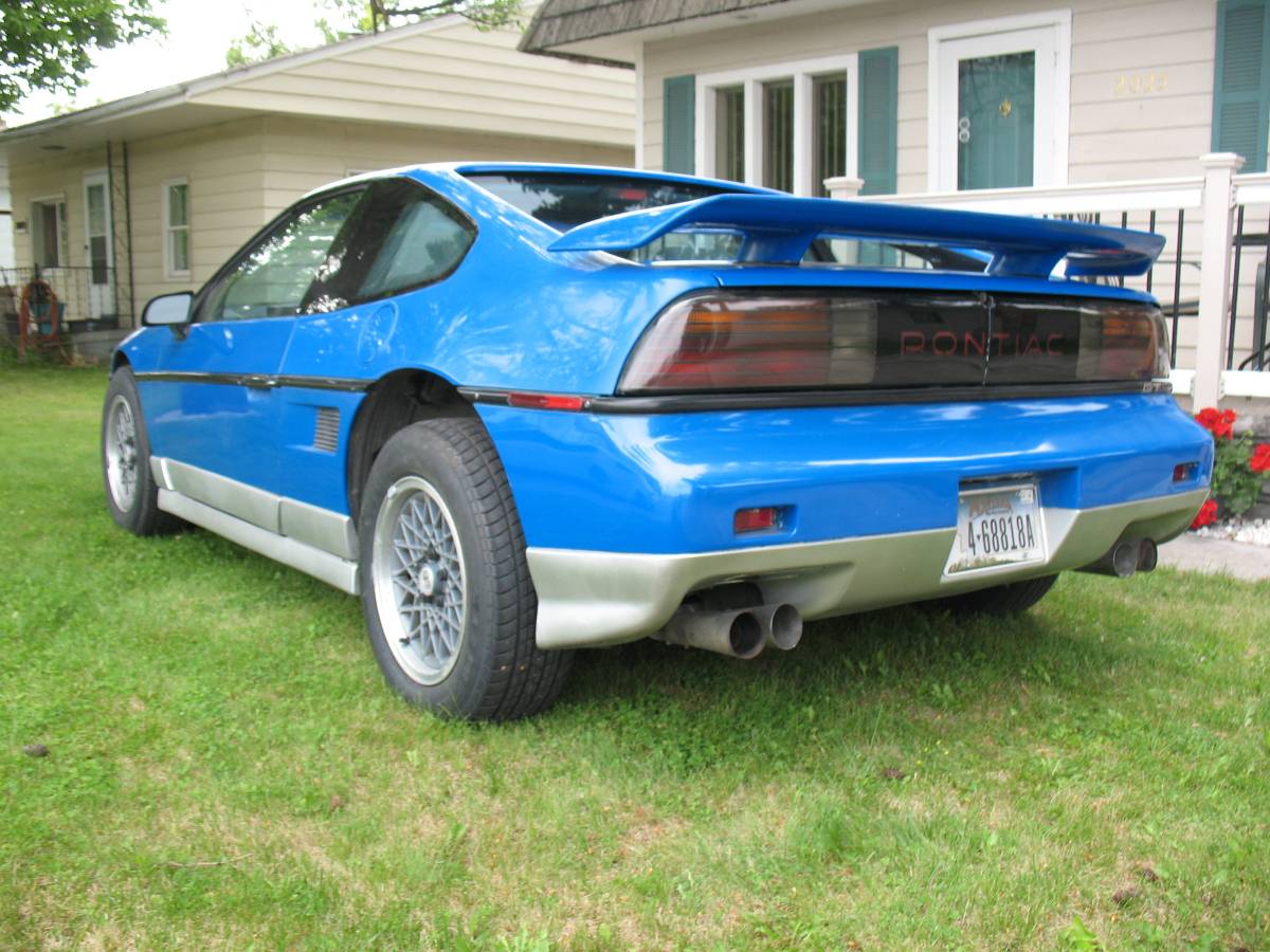 87-pontiac-fiero-1987-blue-4