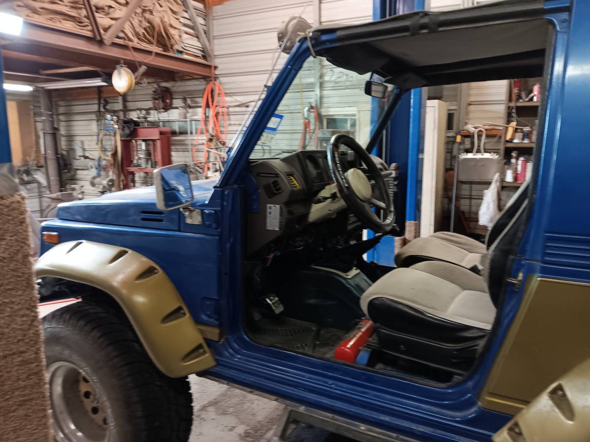 88-suzuki-samurai-1988-blue-1
