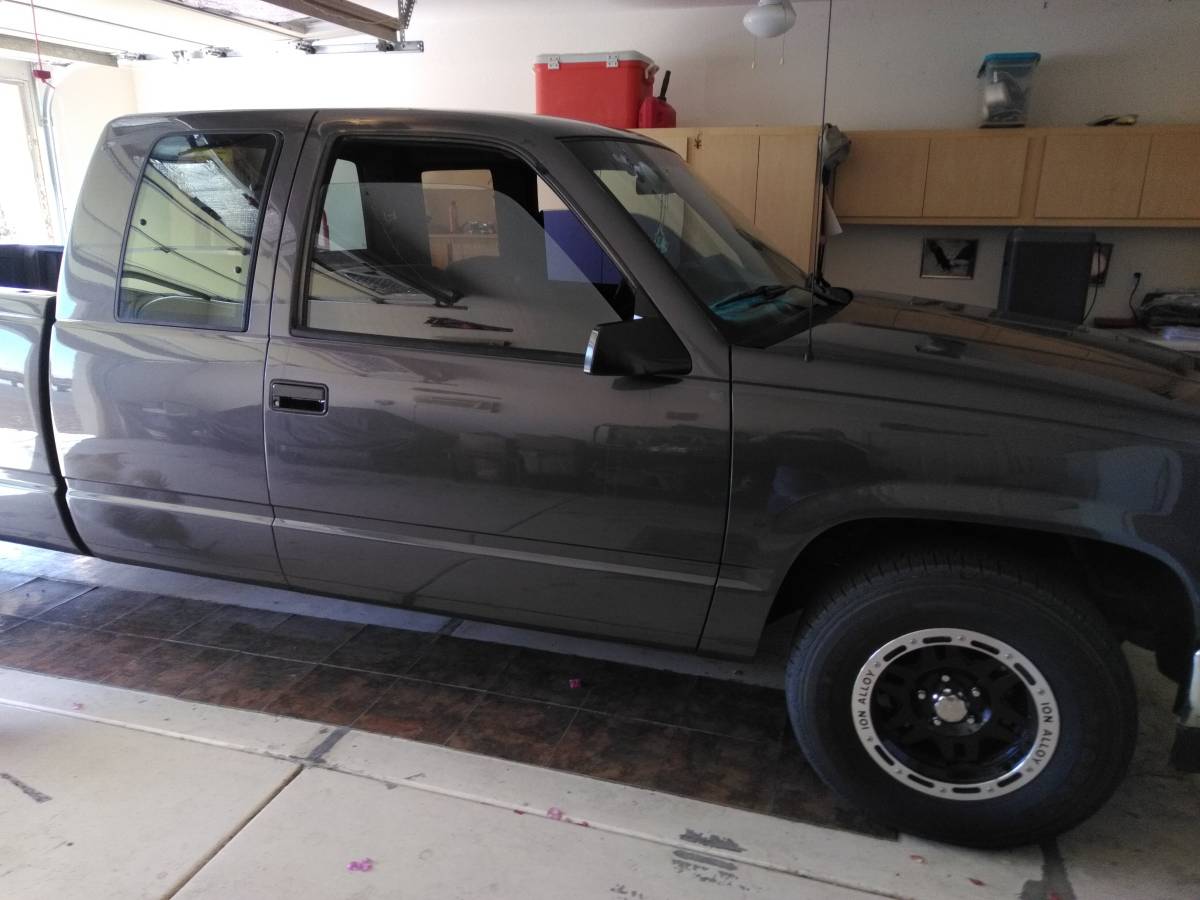 91-chevy-silverado-ext-cab-1991-grey-1