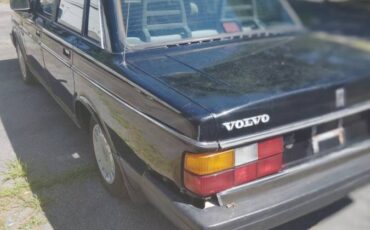 91-volvo-240-1991-black-2