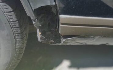 91-volvo-240-1991-black-5