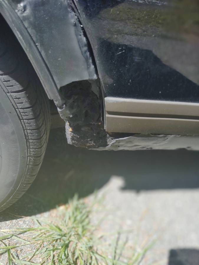 91-volvo-240-1991-black-5