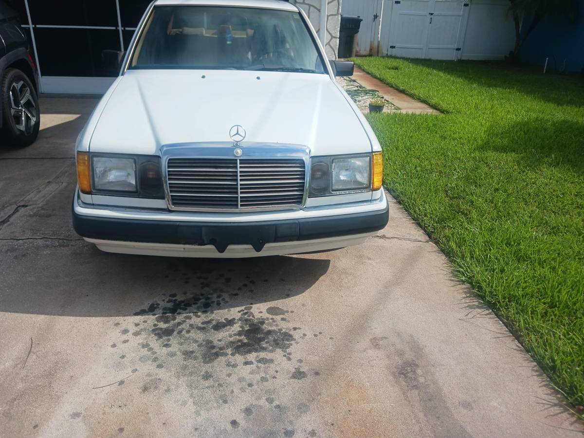 93-mercedes-1993-white-2