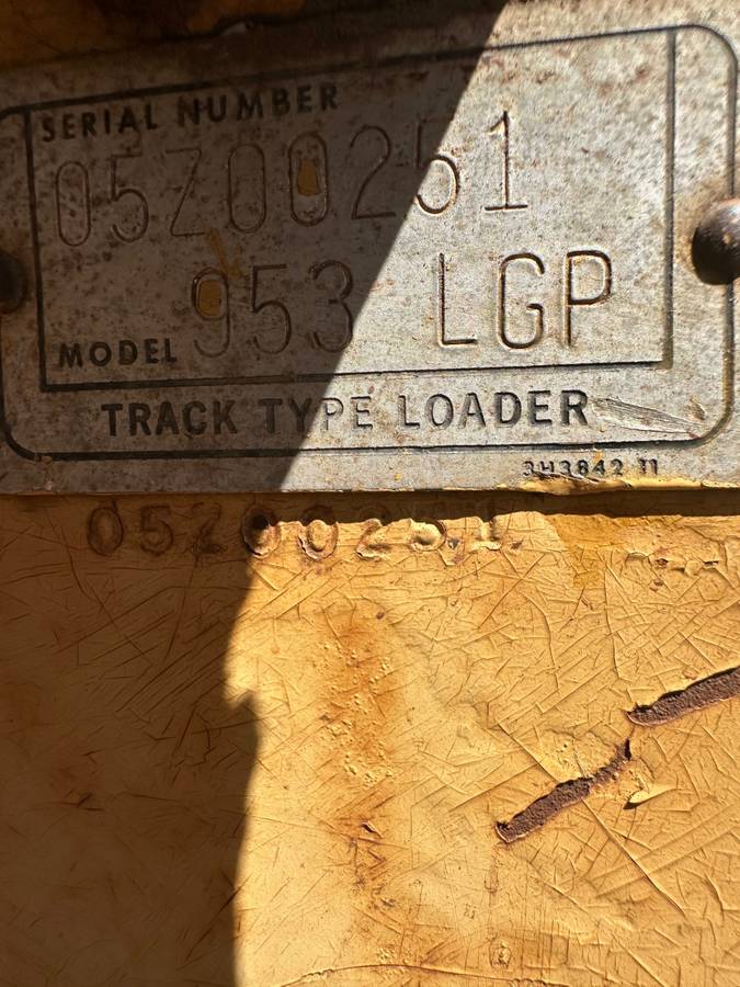 953-lgp-track-type-loader-1985-yellow-4