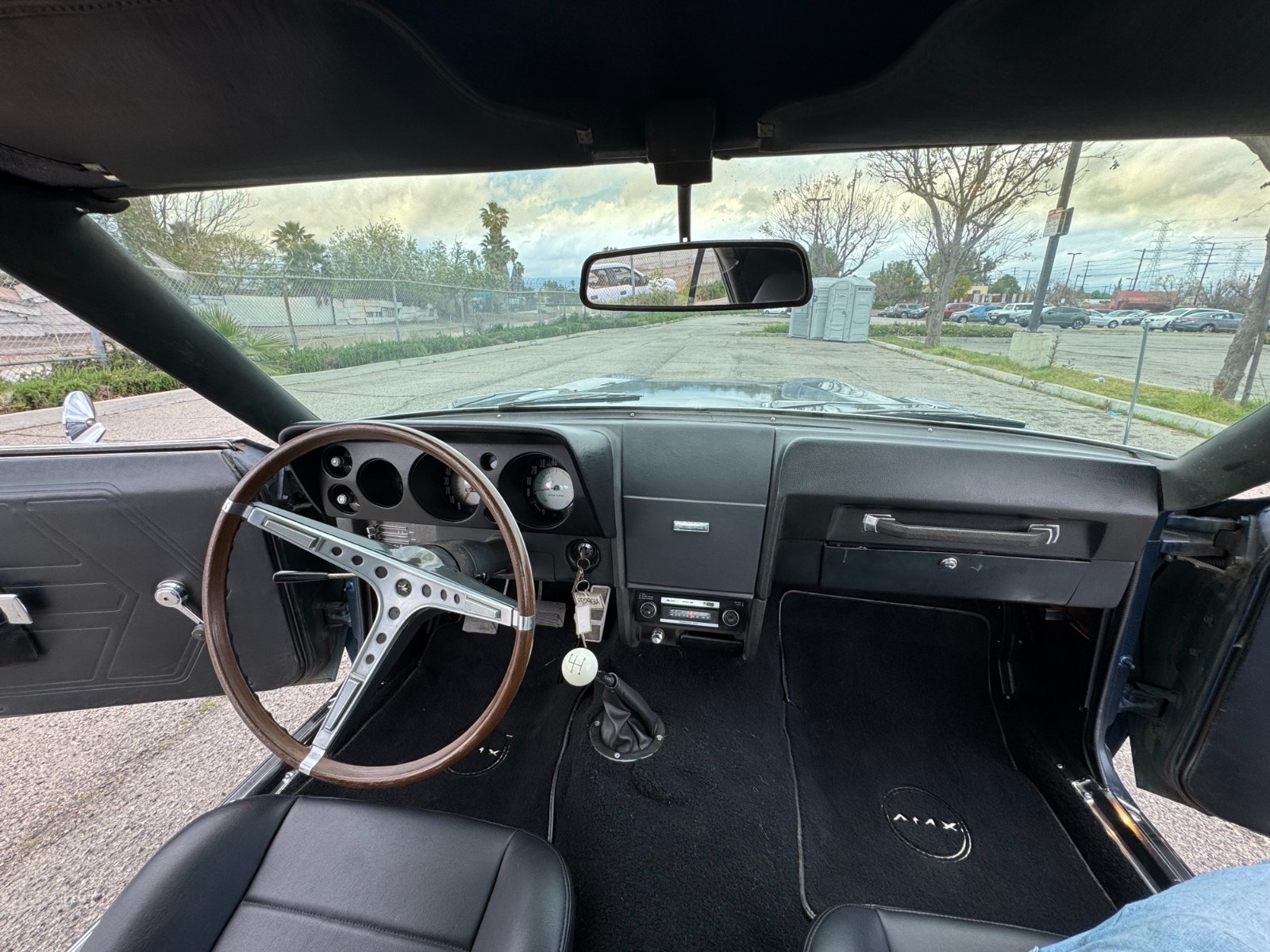 AMC-AMX-1969-Coupe-14