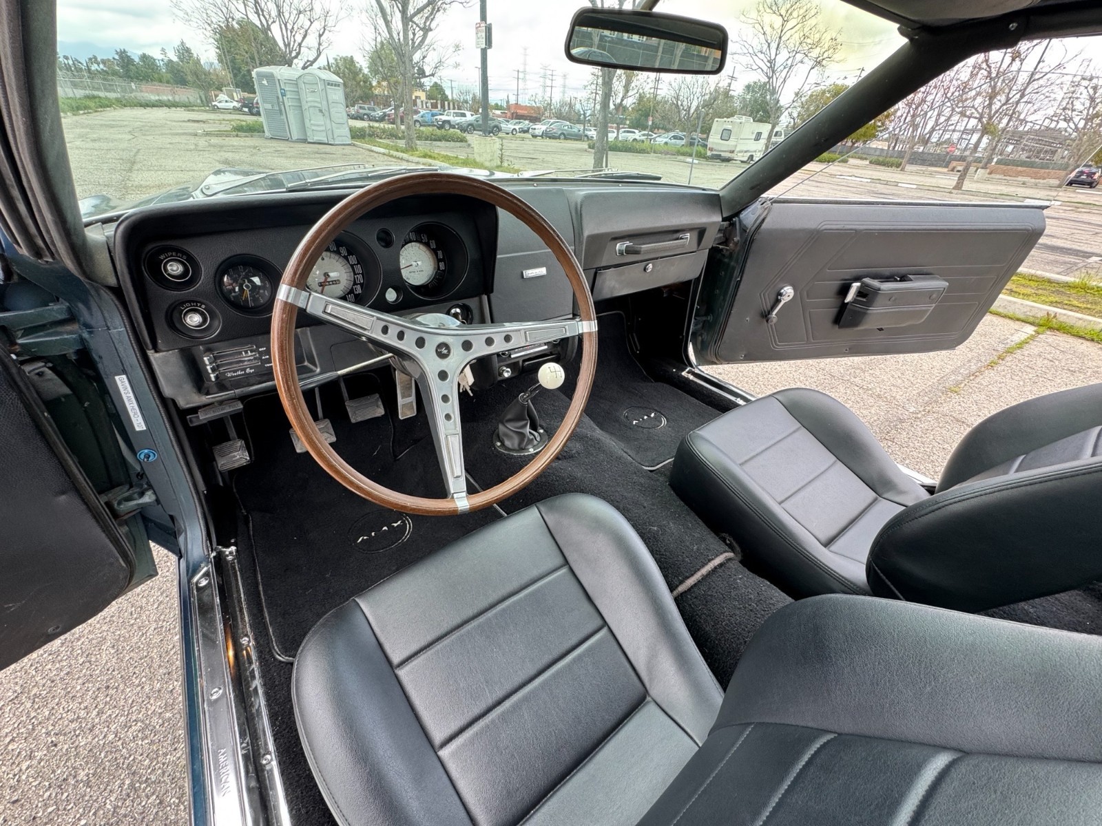 AMC-AMX-1969-Coupe-15