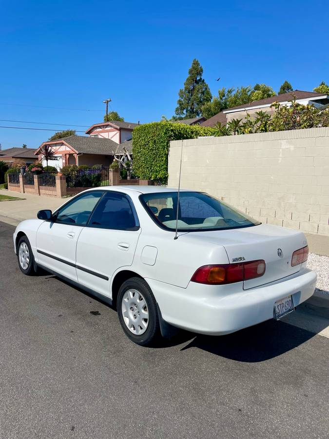 Acura-integra-rs-1995-white-6