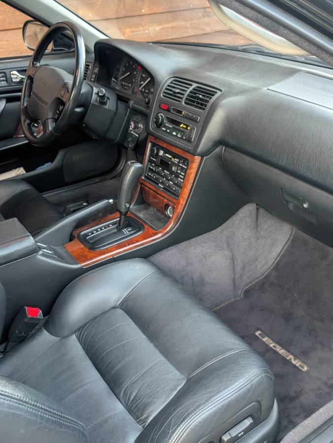 Acura-legend-ls-1995-black-3