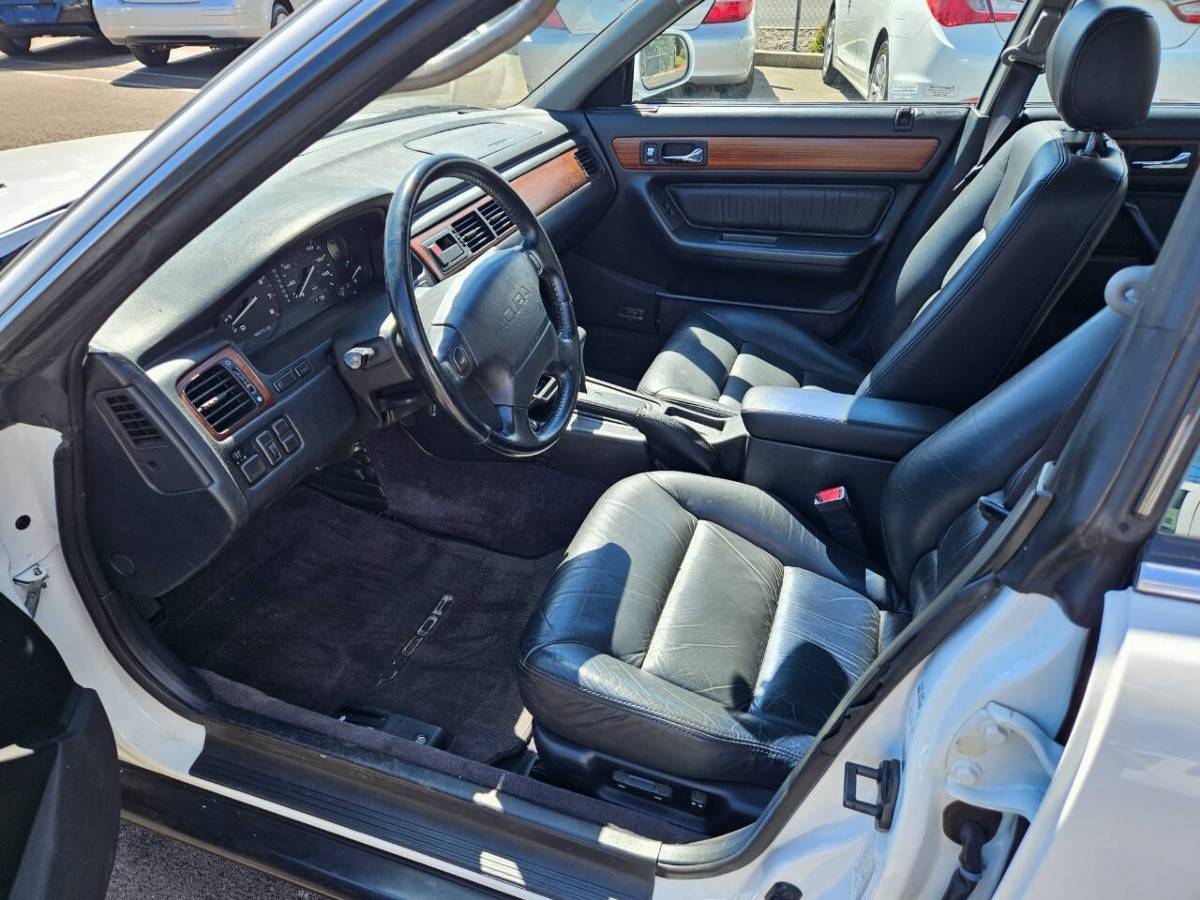 Acura-vigor-gs-4dr-sedan-1993-white-10