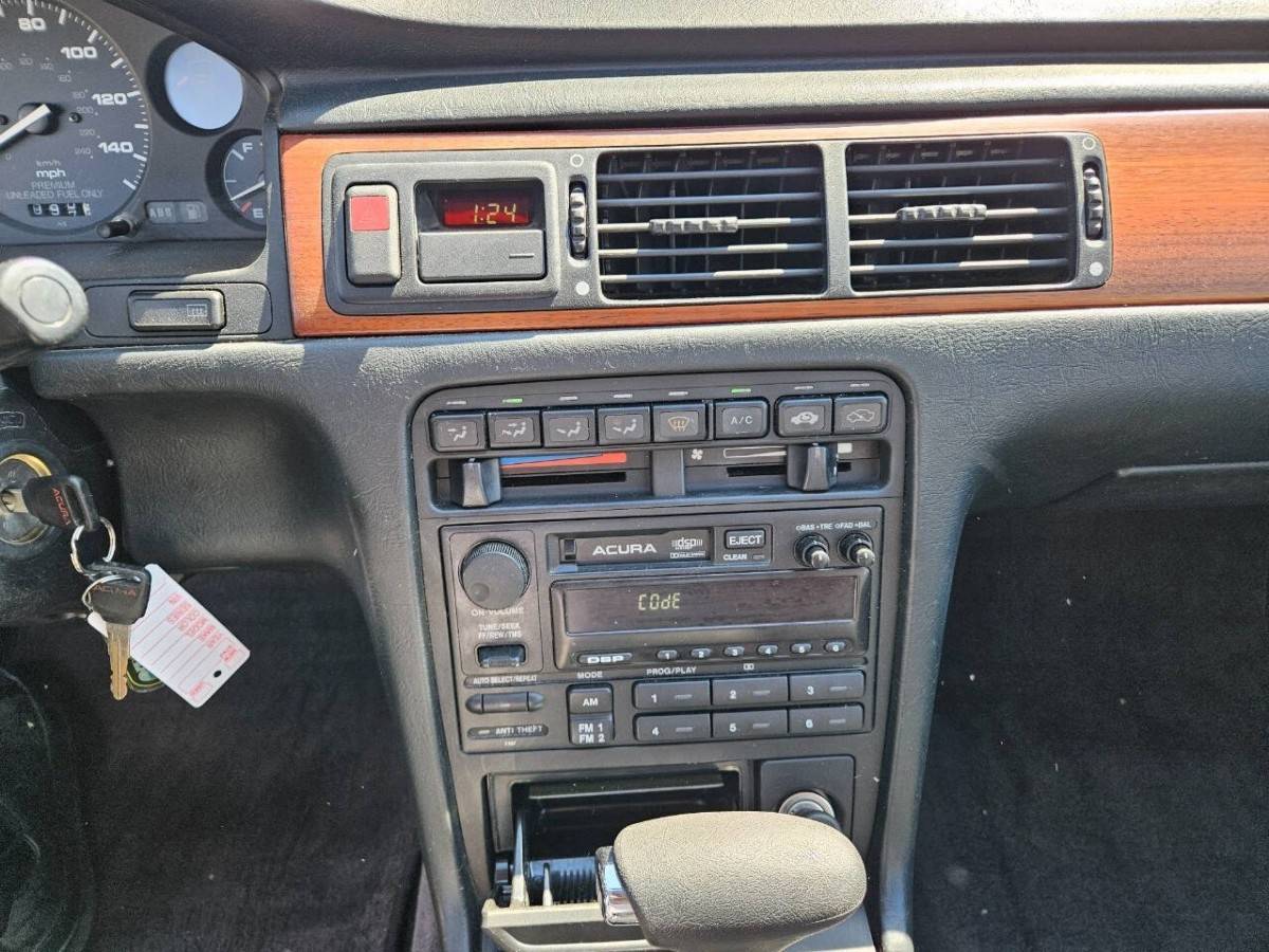 Acura-vigor-gs-4dr-sedan-1993-white-17