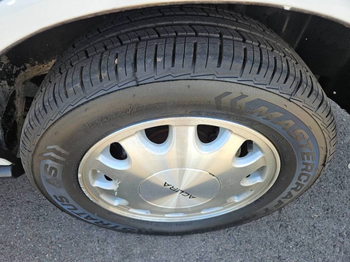 Acura-vigor-gs-4dr-sedan-1993-white-22
