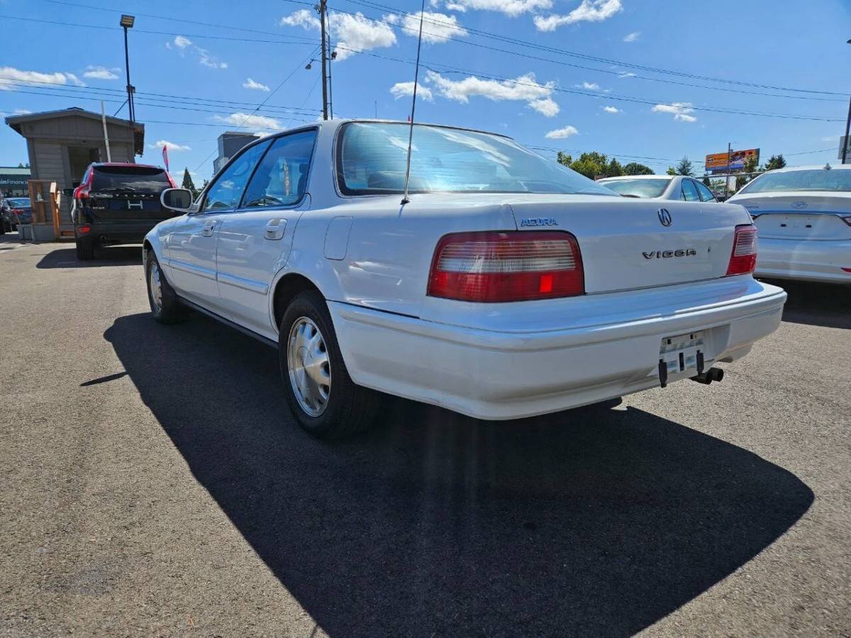 Acura-vigor-gs-4dr-sedan-1993-white-5