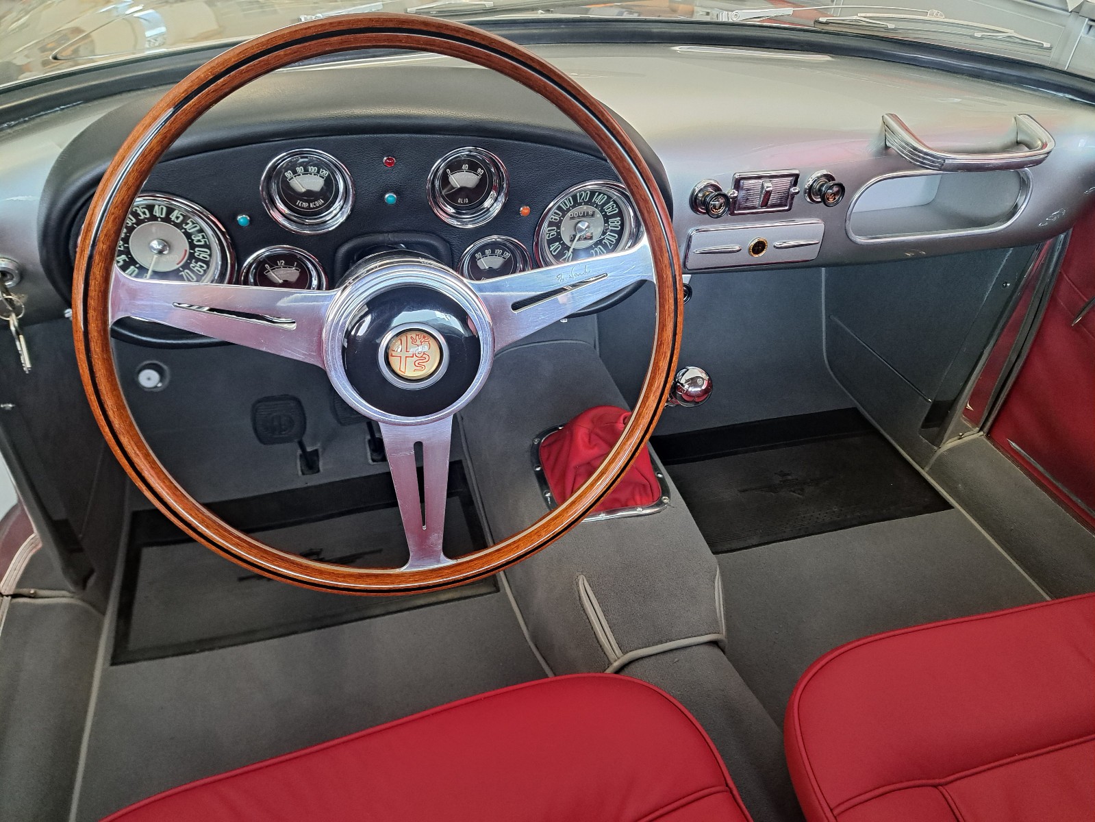 Alfa-Romeo-1900-CSS-1957-10