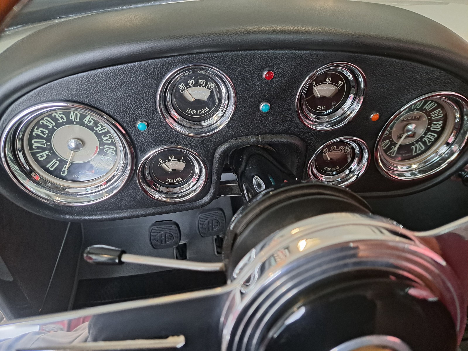 Alfa-Romeo-1900-CSS-1957-5