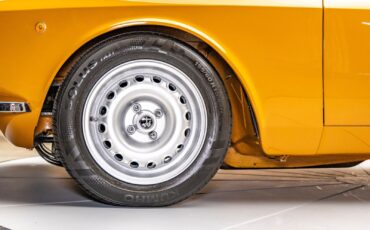 Alfa-Romeo-GTV-1750-1971-Coupe-18