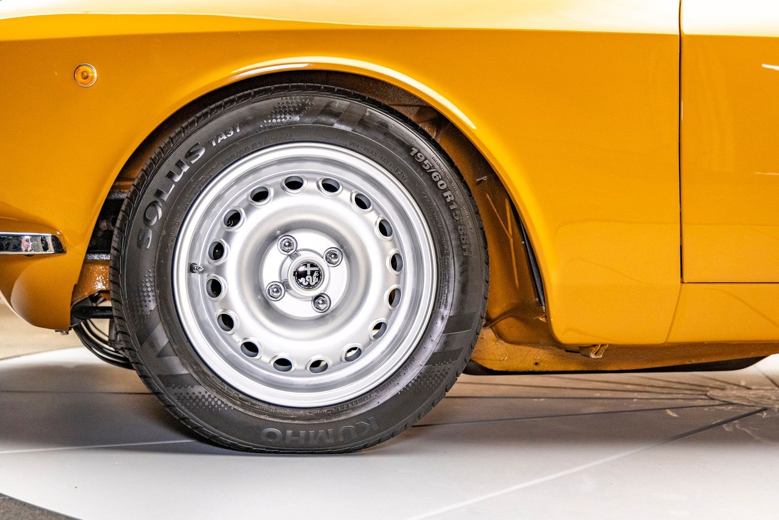 Alfa-Romeo-GTV-1750-1971-Coupe-18