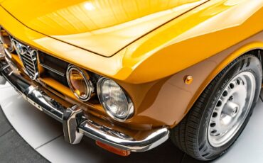 Alfa-Romeo-GTV-1750-1971-Coupe-22