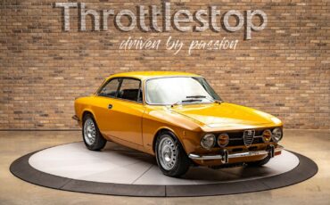 Alfa-Romeo-GTV-1750-1971-Coupe-3