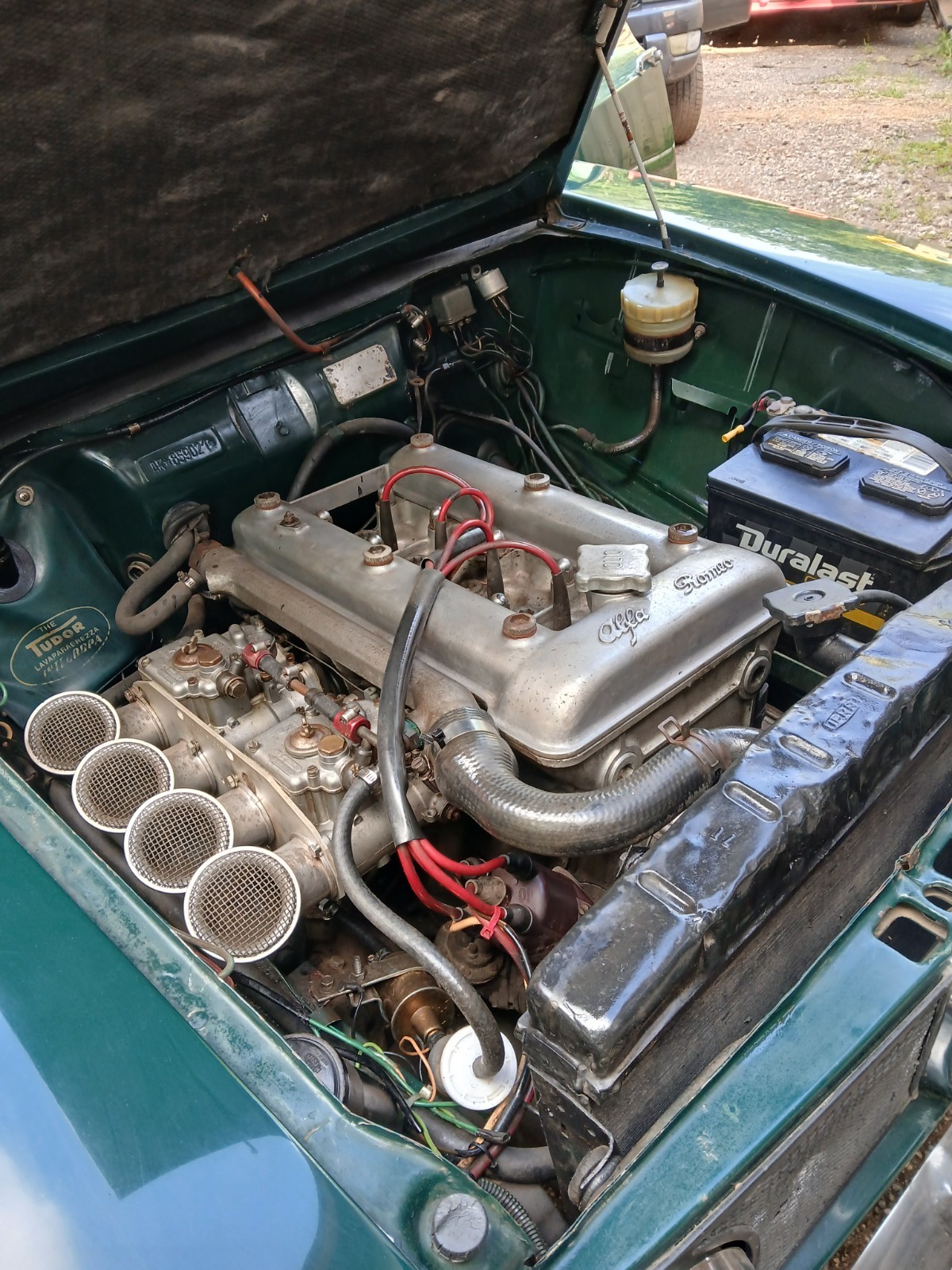Alfa-Romeo-Giulia-1967-Sedan-15