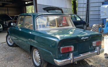 Alfa-Romeo-Giulia-1967-Sedan-3