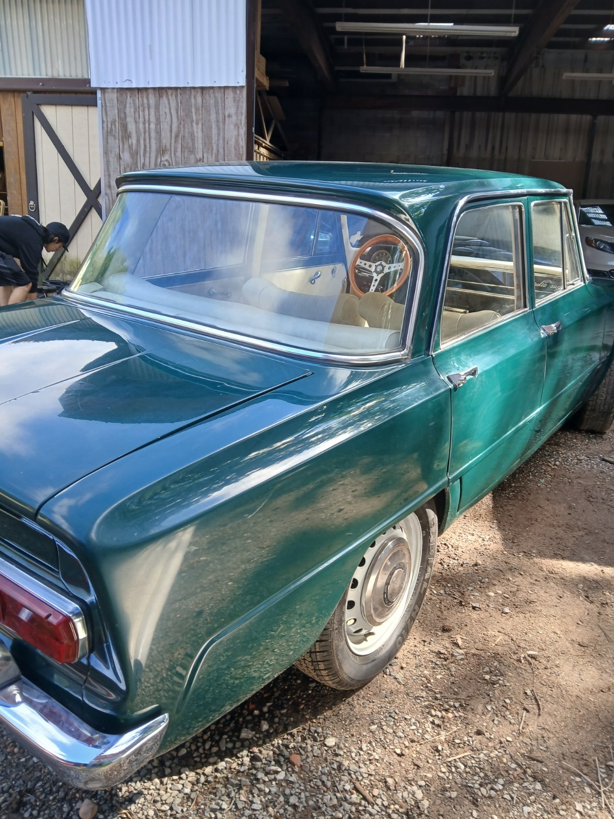 Alfa-Romeo-Giulia-1967-Sedan-5
