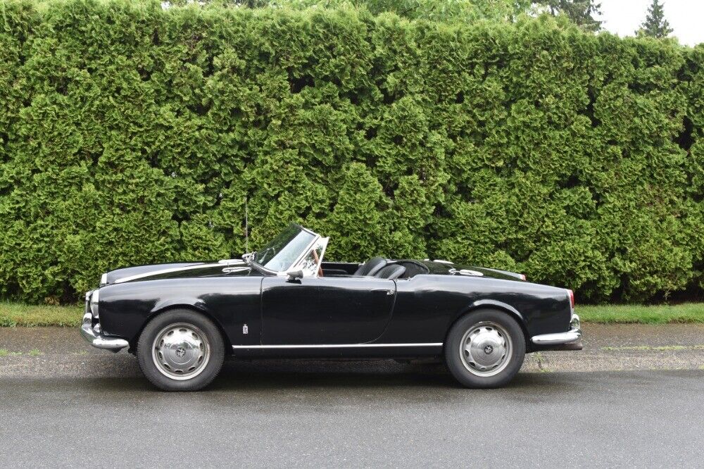 Alfa-Romeo-Spider-1962-Convertible-1